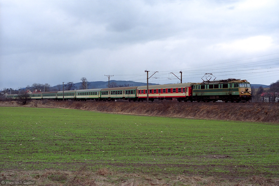 0402-11.jpg