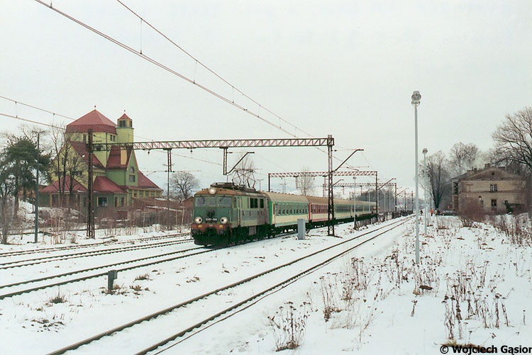 0533-35.jpg