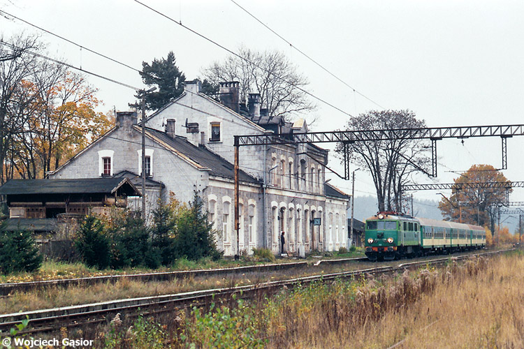 0736-19a.jpg