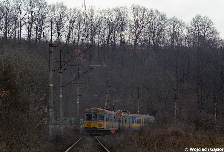 0903-00a.jpg