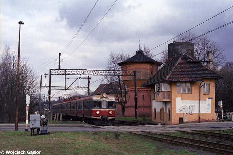 0903-02a.jpg