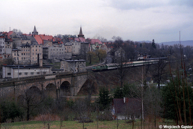 0903-34a.jpg