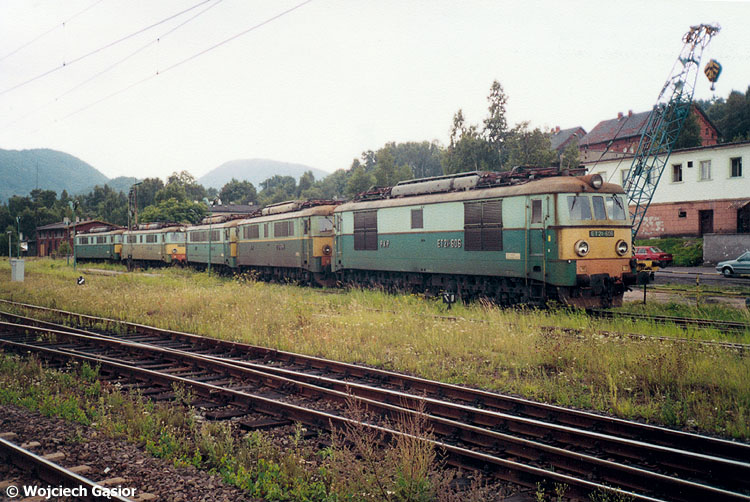 2000h-19a.jpg