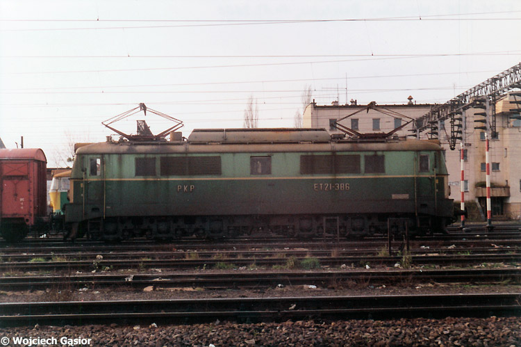 2000m-33a.jpg