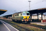 2000n-01a.jpg