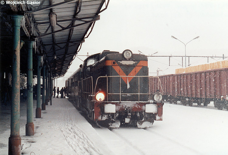 2001e-06a.jpg
