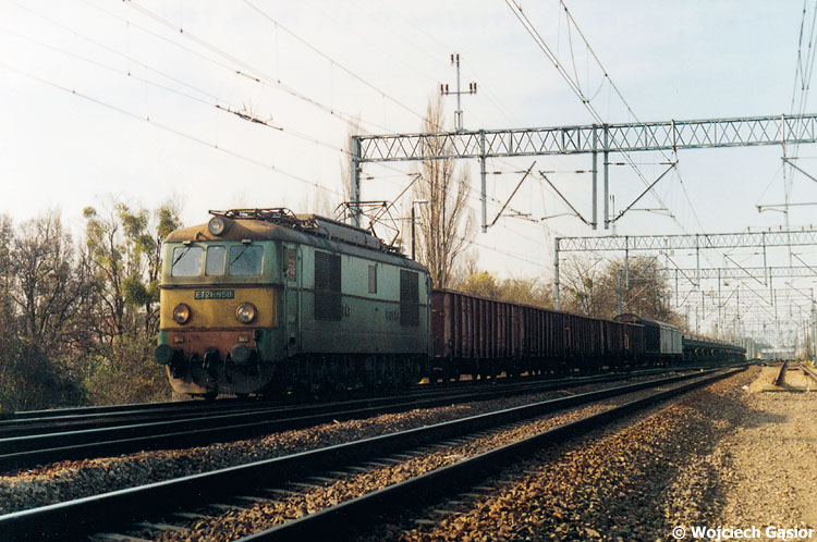 2001h-21a.jpg