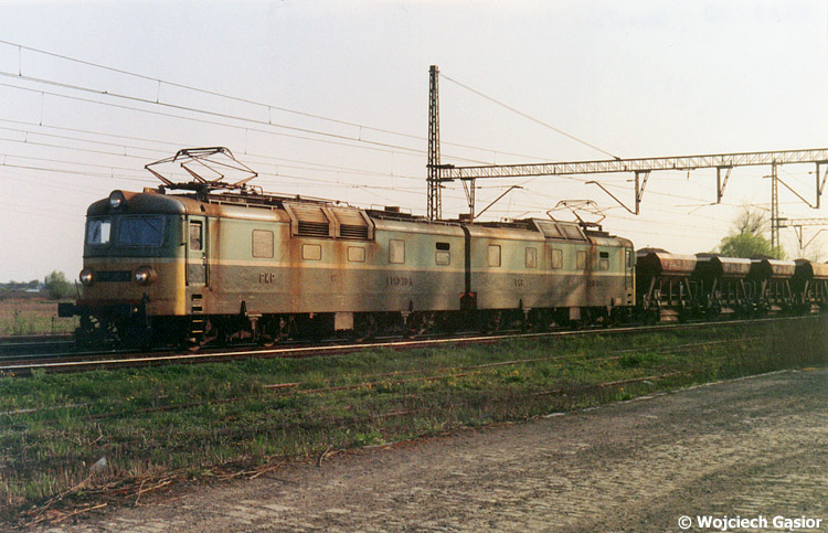 2001i-04a.jpg