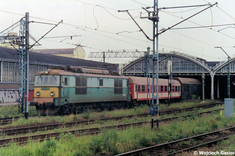 2001k-24.jpg