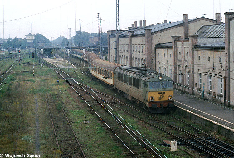 2001s-21a.jpg