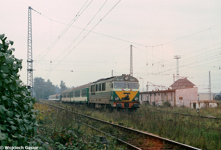 2001s-22a.jpg