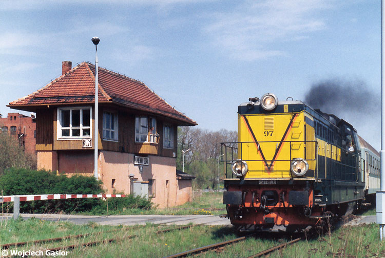 2002j-02.jpg