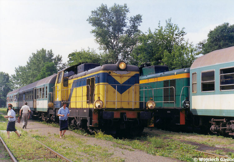 2002n-19a.jpg