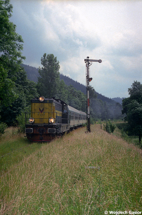 2002o-02a.jpg