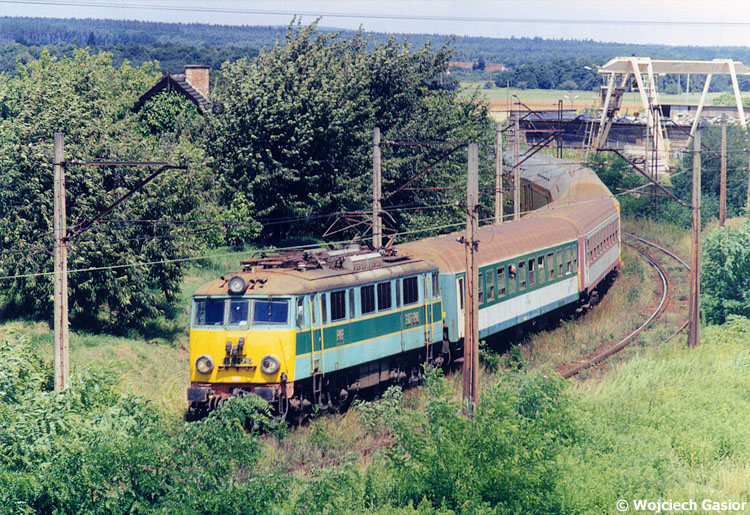 2002o-05.jpg