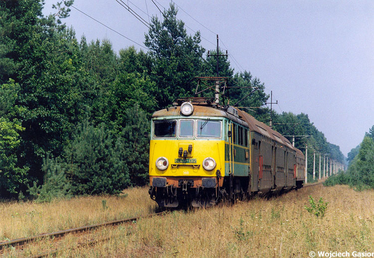 2002t-07.jpg