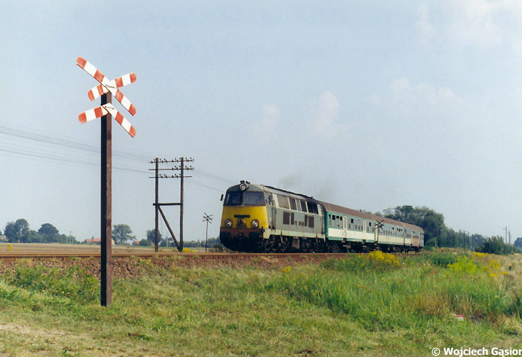 2002u-12.jpg