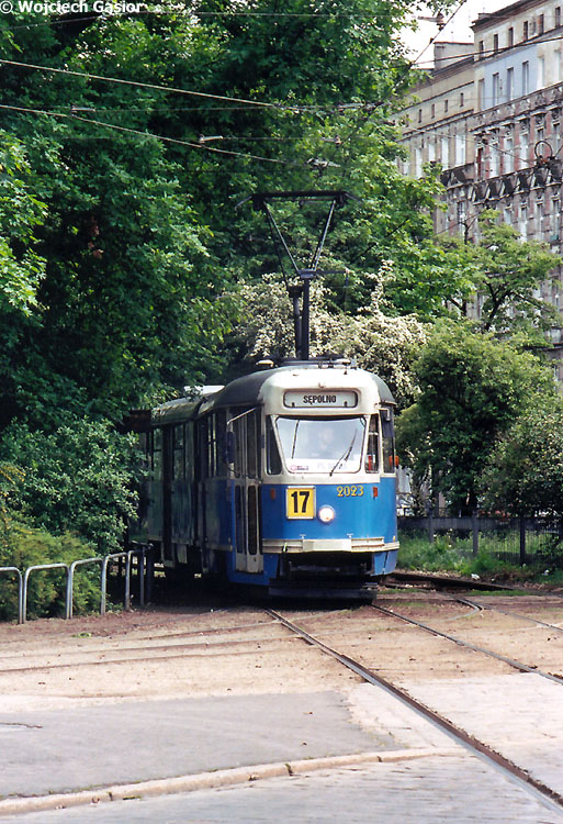 0407-00.jpg