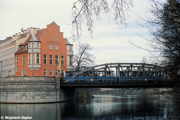 0701-04.jpg