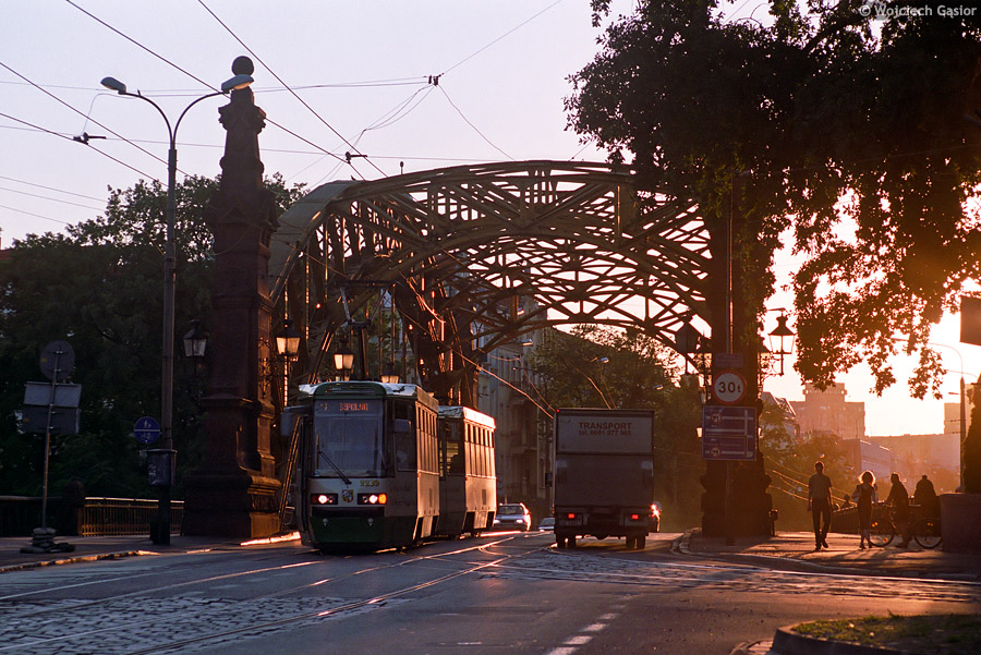 0808-08a.jpg