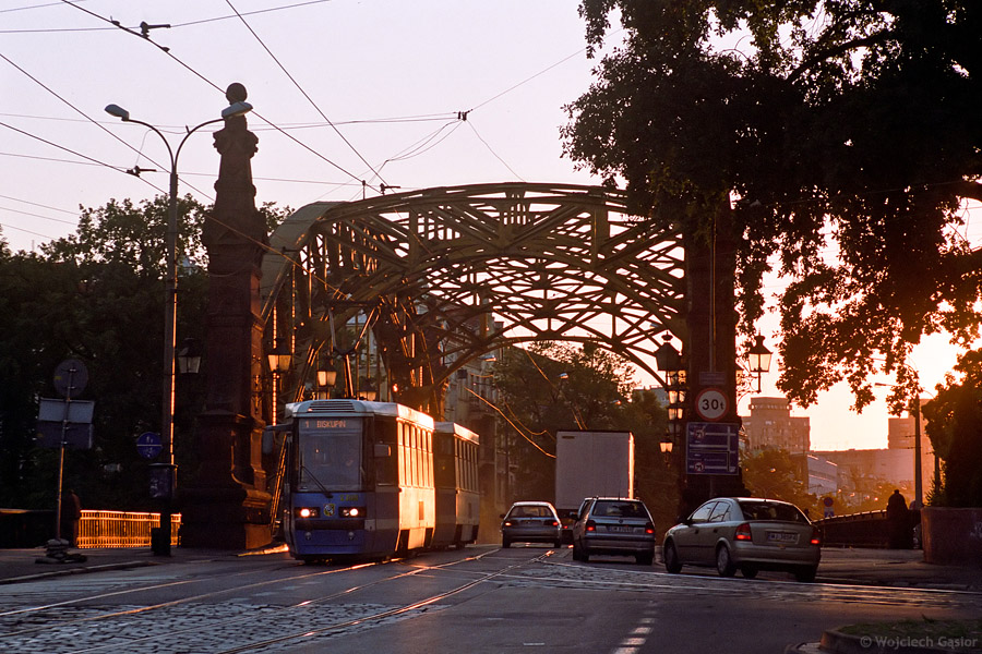 0808-10a.jpg
