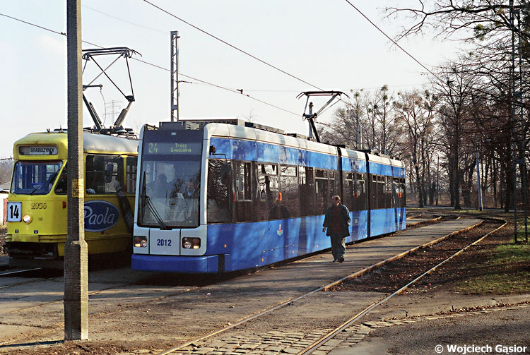 2001c-24.jpg