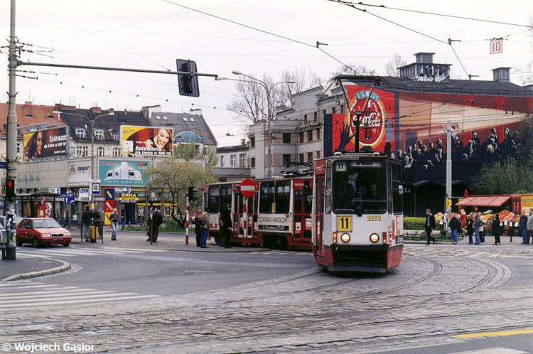 2002h-08a.jpg