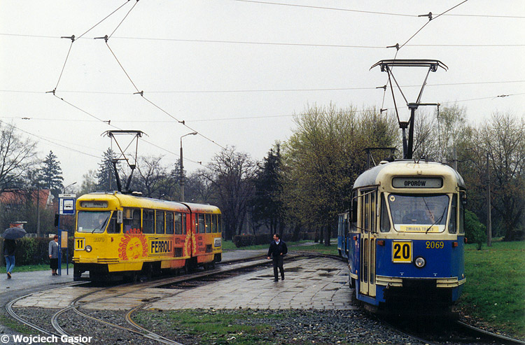 2002h-18a.jpg