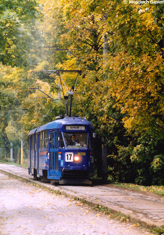 2002x-07a.jpg