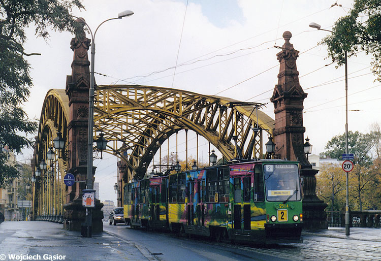 2002x-28a.jpg