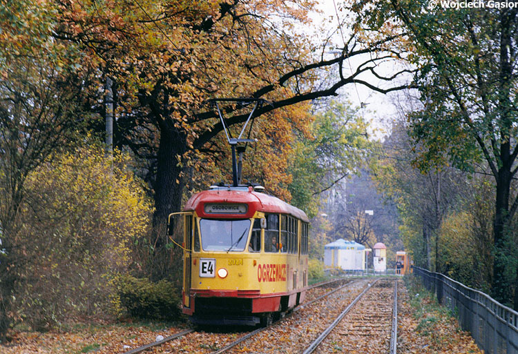 2002y-04.jpg